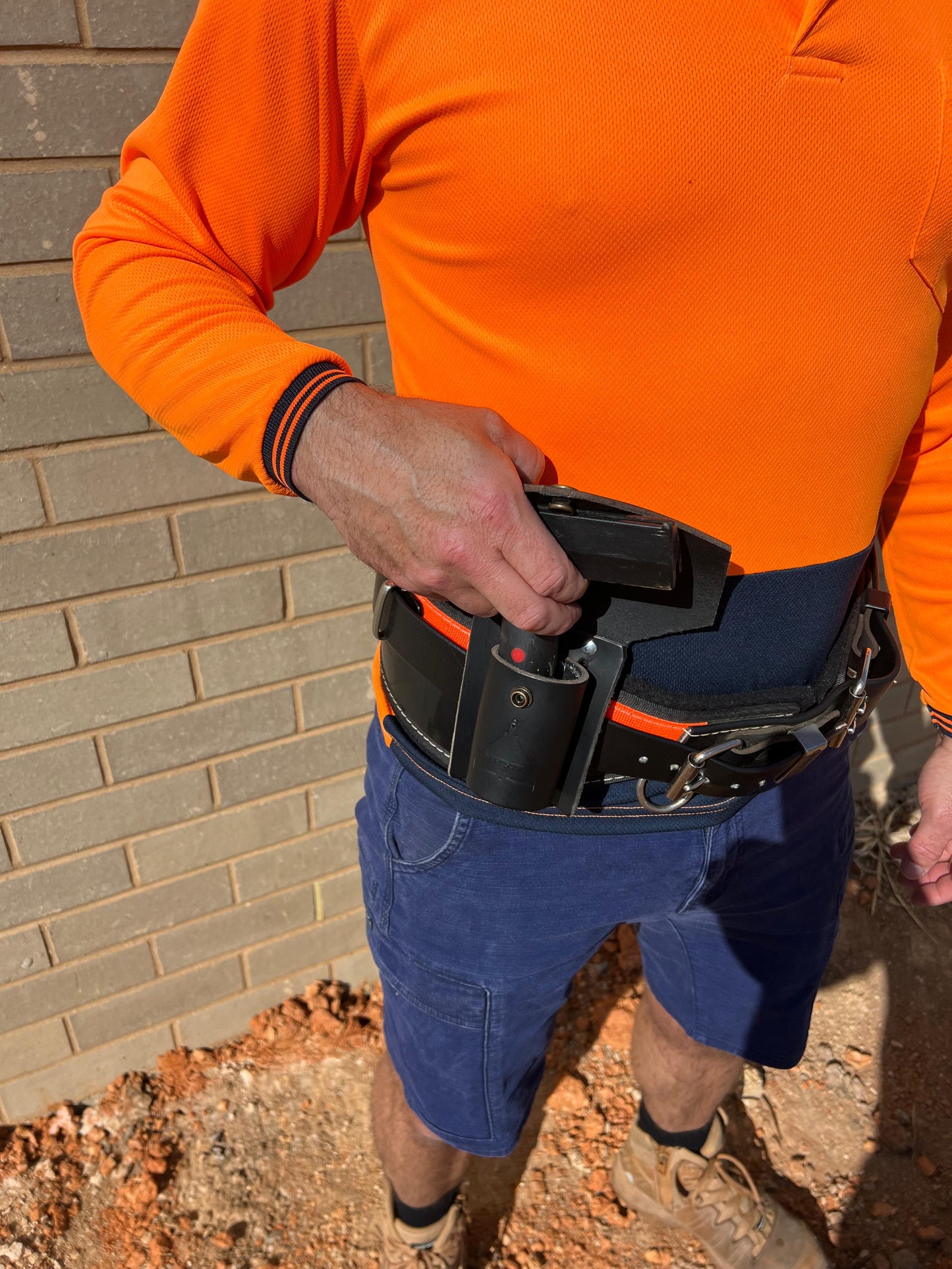 Supersonic Leather 6" Scraper Holster - for angled or straight scrapers